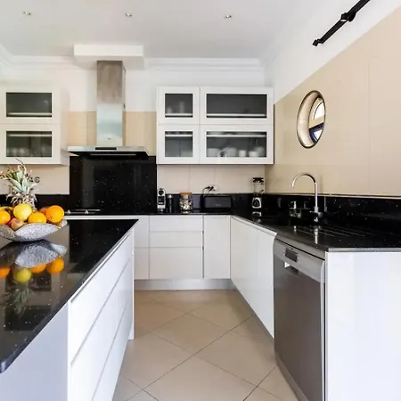 Very Nice House With Magnificent Land And Sea Views Casa de Férias *
